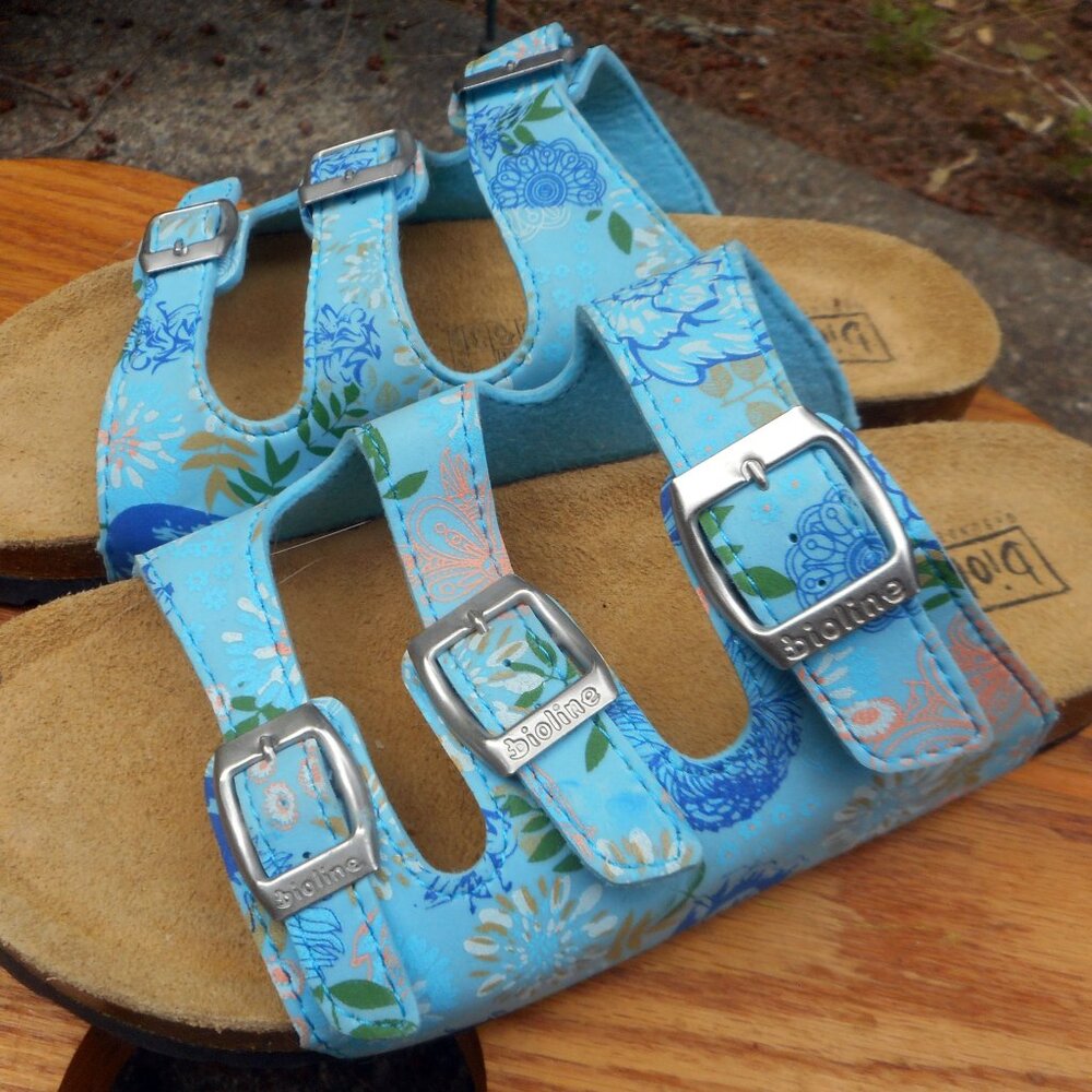 BIOLINE Blue Floral 3-Strap Women's Sandals! Size 7